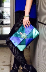 Tasche-Dani-blau-Matthew-Williamson